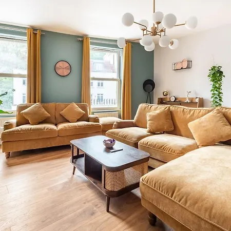 Beautiful In Hotwells