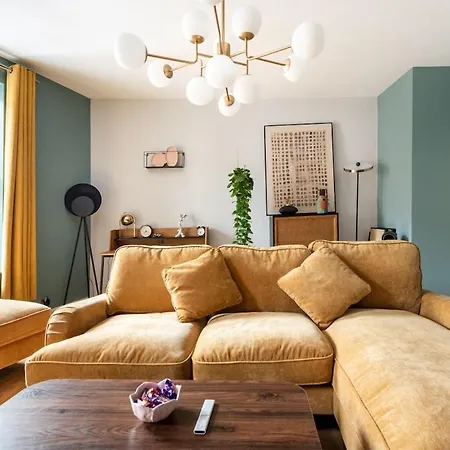 Апартаменты Beautiful In Hotwells *